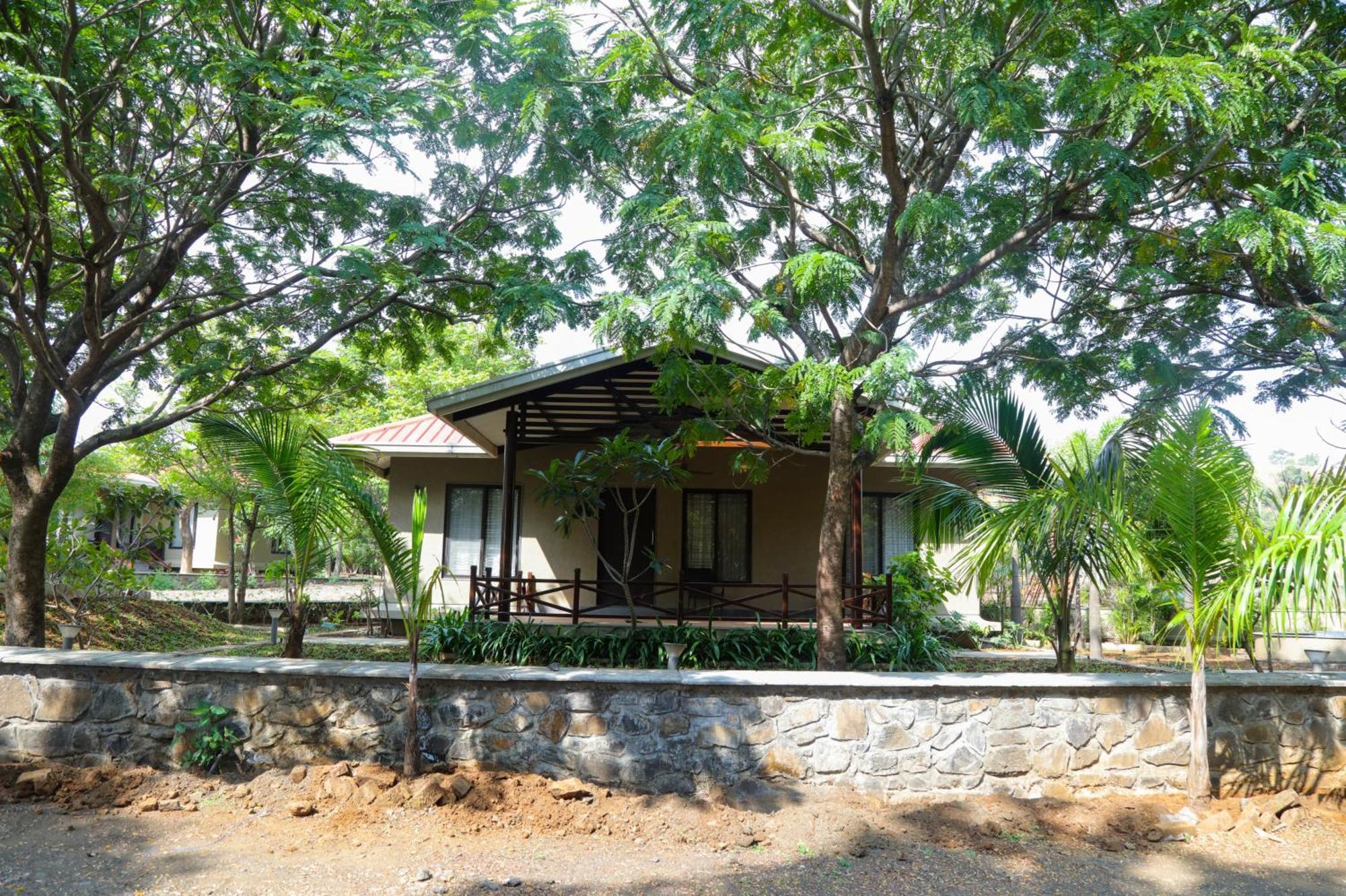 E&G Green Courts Resort At Koroli Hill Station Nashik Ngoại thất bức ảnh
